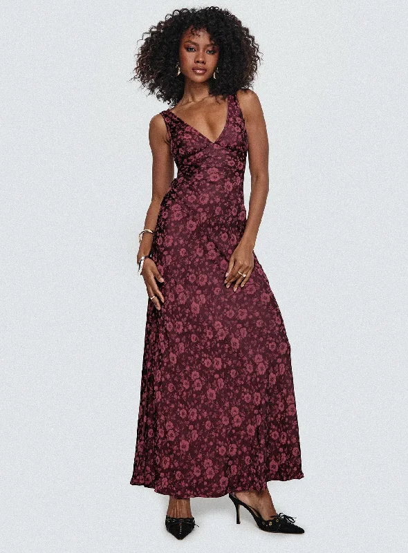 Women's Vintage Garments Refined Simplicity Nell Jacquard Maxi Dress Burgundy