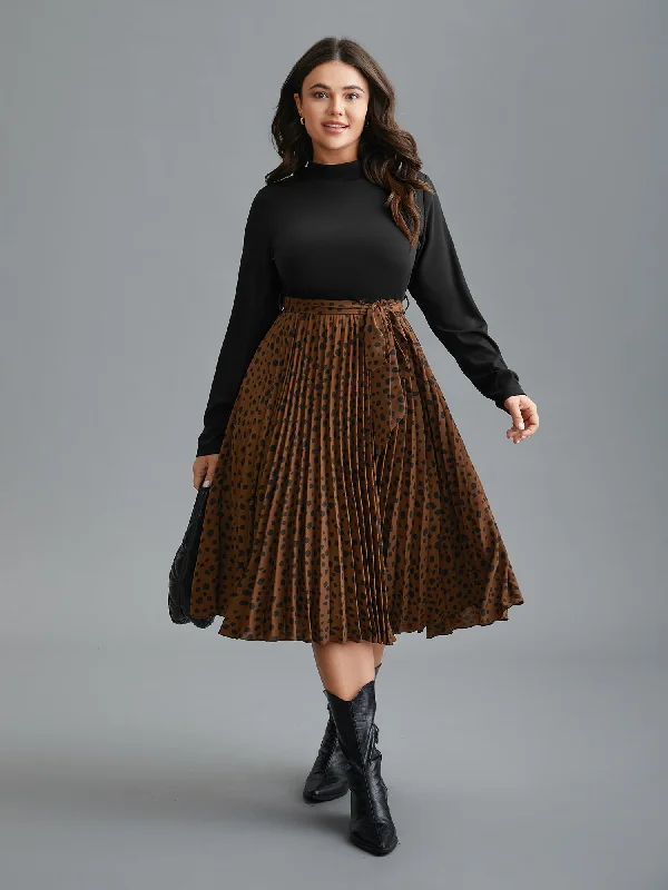 Women's Classic Outfit Luxe Layering Leopard Print Pleated Mock Neck Midi Dress