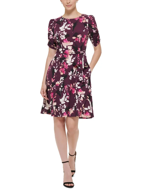 Women's Holiday Outfit Y2K Nostalgic Fashion Look Petites Womens Floral Knee-Length Shift Dress