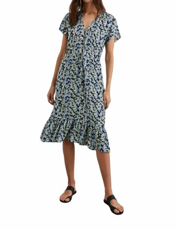 Casual Garments For Women Chic Urban Fashion Look Kiki Floral Midi Dress In Midnight