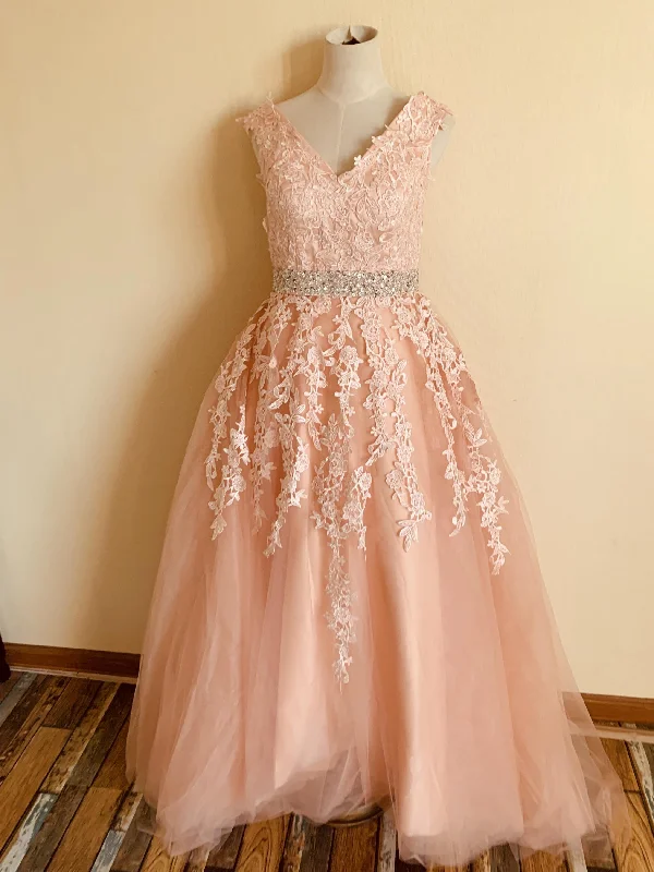 Women's Plus-Size Outfit Anniversary Sale V-neck prom dress,lace party dress,pink ball gown