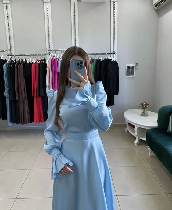 Casual Garments For Women Score Big on Glamorous Red - Carpet Styles Modest Blue A-line Long Sleeves Prom Dress,Blue Formal Dress Y6204