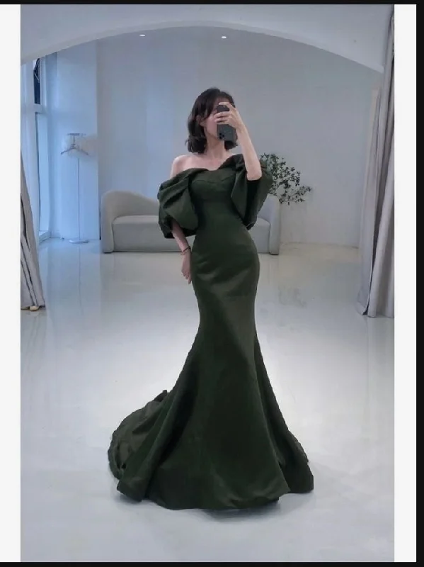 Women's Cozy Winter Attire Limited - Time Bundle Elegant Mermaid Off The Shoulder Green Satin Prom Dresses With Ruffle Long Evening Dress C2891